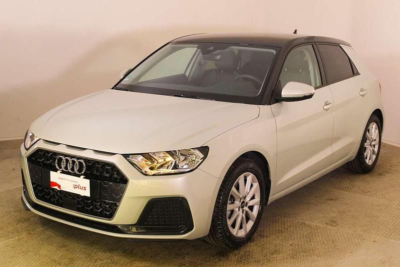 Grigio Usata 2025 Audi A1 Sportback Business Due volumi | 26.900 € (Buon prezzo) - Immagine 1/4