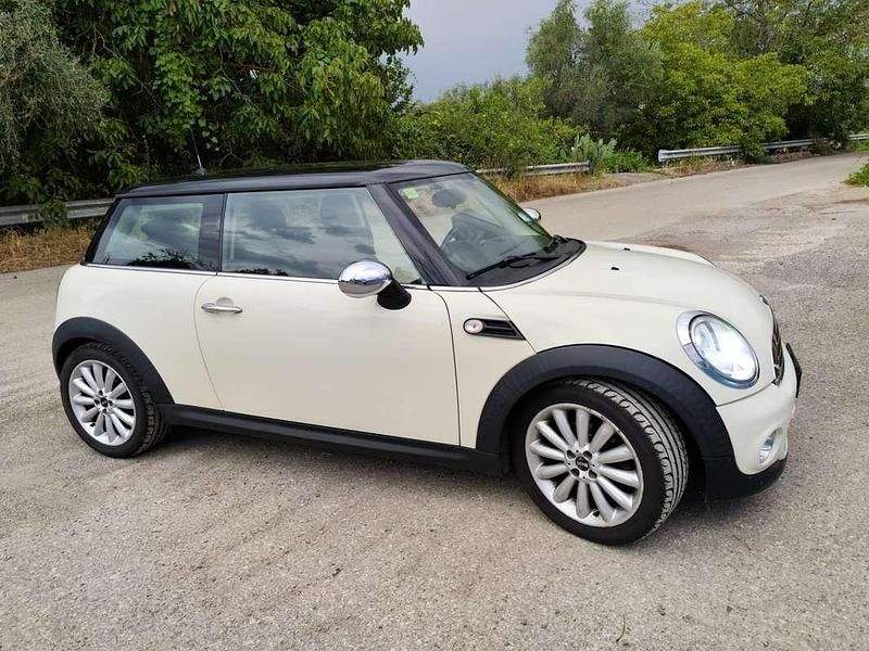 Usata Mini Cooper D 111 CV (81 kW) 2012 Utilitaria