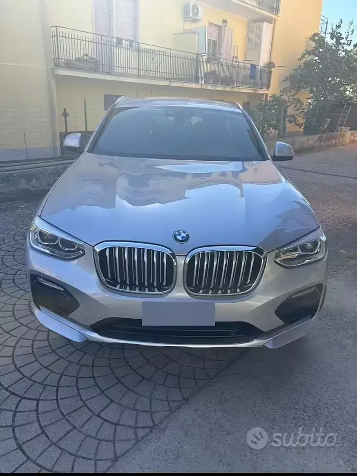 Usata BMW X4 190 CV (139 kW) 2019 Grigio SUV