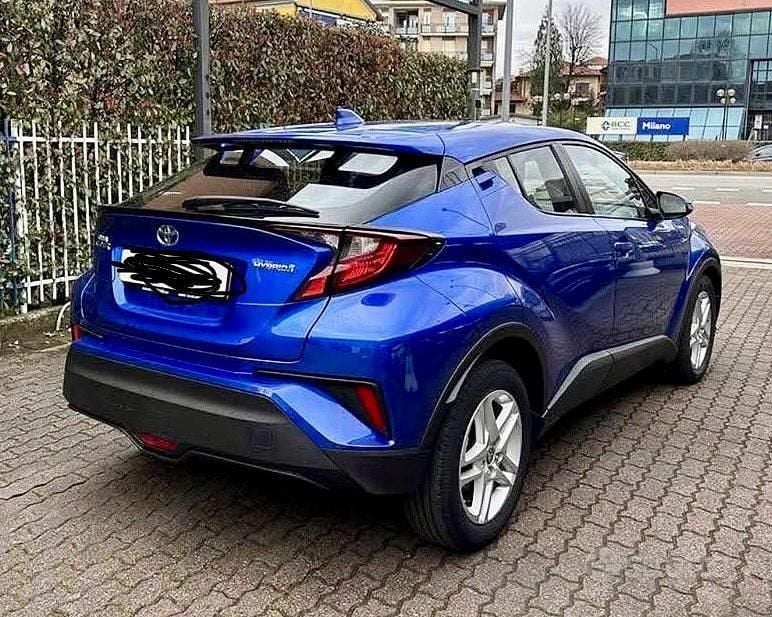 Usata Toyota C-HR 98 CV (72 kW) 2021 Blu SUV
