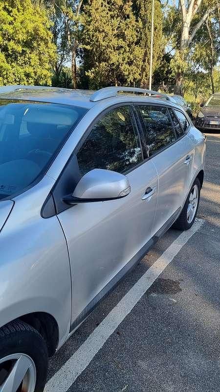 Usata Renault Mégane III Luxe 110 CV (80 kW) 2010 Argento Station wagon