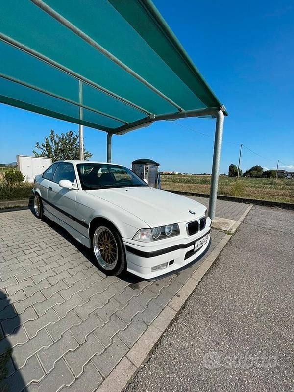Bianco Usata 1997 BMW M3 Efficient Dynamics Coupé | 38.000 € (Ottimo prezzo) - Immagine 1/4