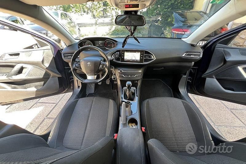 Usata Peugeot 308 S 131 CV (96 kW) 2019 Blu Berlina