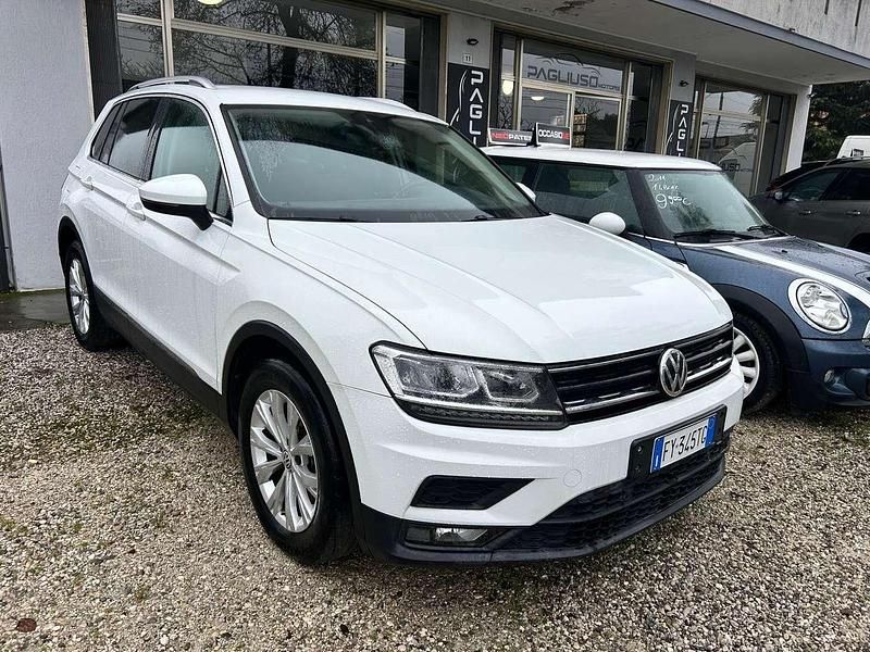 Usata VW Tiguan Sportline 116 CV (85 kW) 2019 Bianco SUV