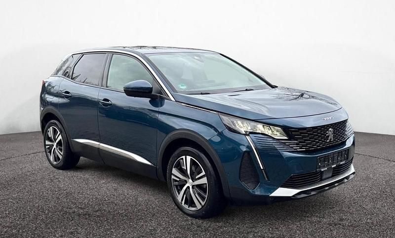Usata Peugeot 3008 Allure 131 CV (96 kW) 2022 Blu SUV