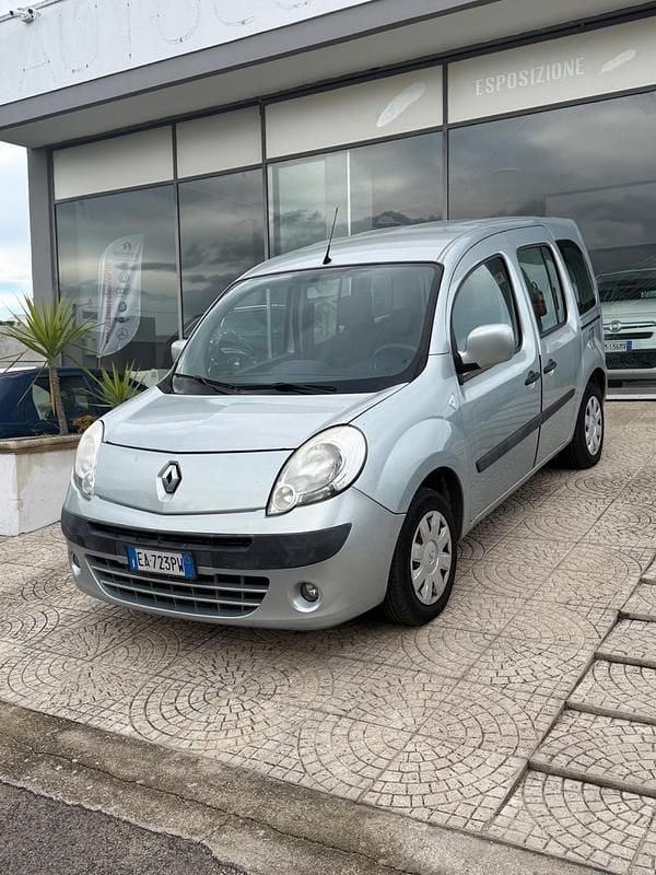 Usata Renault Kangoo 105 CV (77 kW) 2010 Blu Monovolume