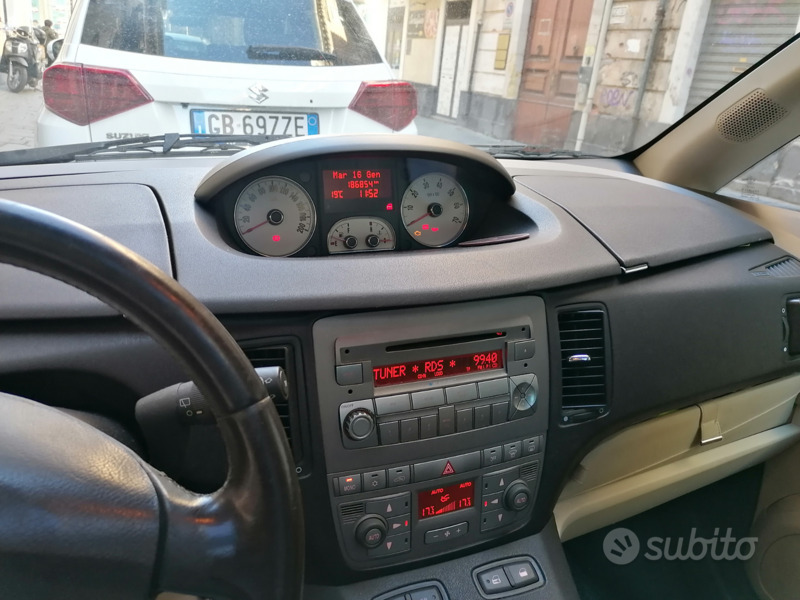 Usato 2006 Lancia Musa Diesel 90 CV (4.000 €)