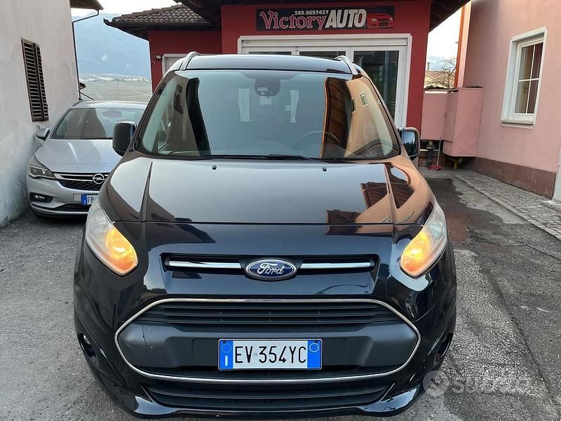 Usata Ford Tourneo Connect 115 CV (84 kW) 2014 Nero Monovolume
