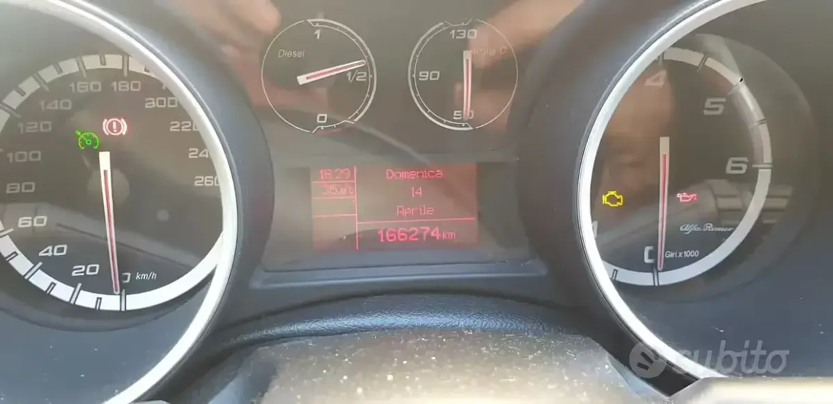 Usata Alfa Romeo Giulietta 105 CV (77 kW) 2013 Grigio Utilitaria