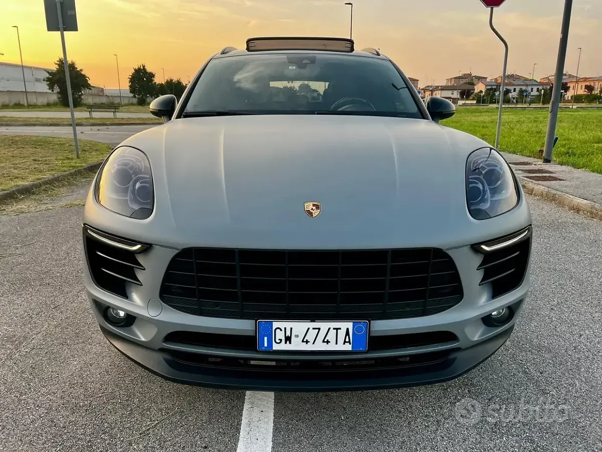 Usata Porsche Macan 250 CV (183 kW) 2015 Grigio SUV