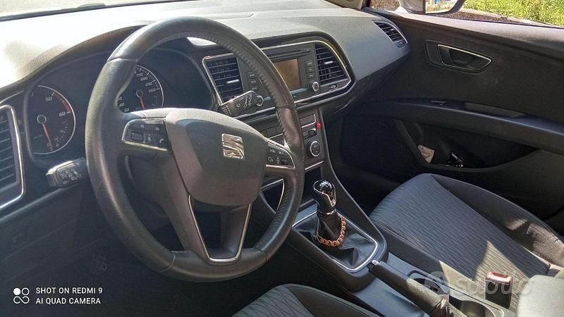 Usata Seat Leon Style 105 CV (77 kW) 2014 Grigio Station wagon