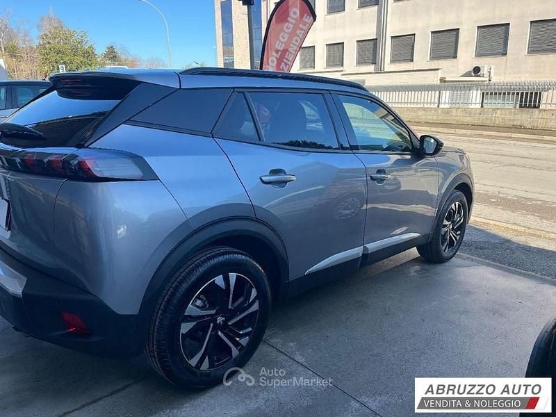 Usata Peugeot 2008 Allure 132 CV (97 kW) 2022 Grigio SUV