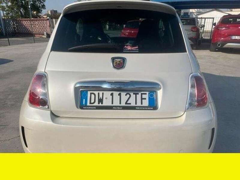 Usata Abarth 500 135 CV (99 kW) 2009 Bianco Utilitaria