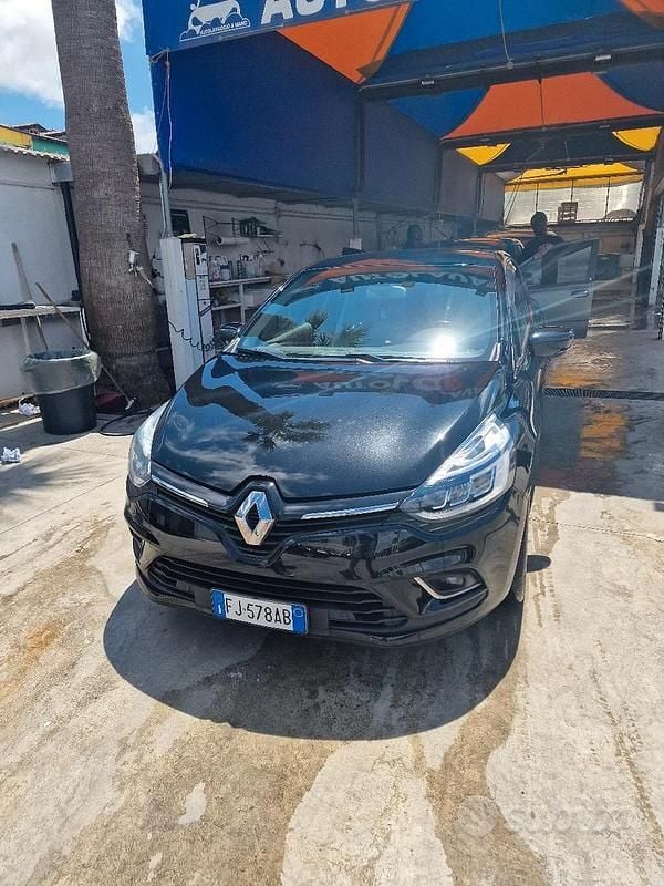 Usata Renault Clio IV 120 CV (88 kW) 2017 Nero Berlina