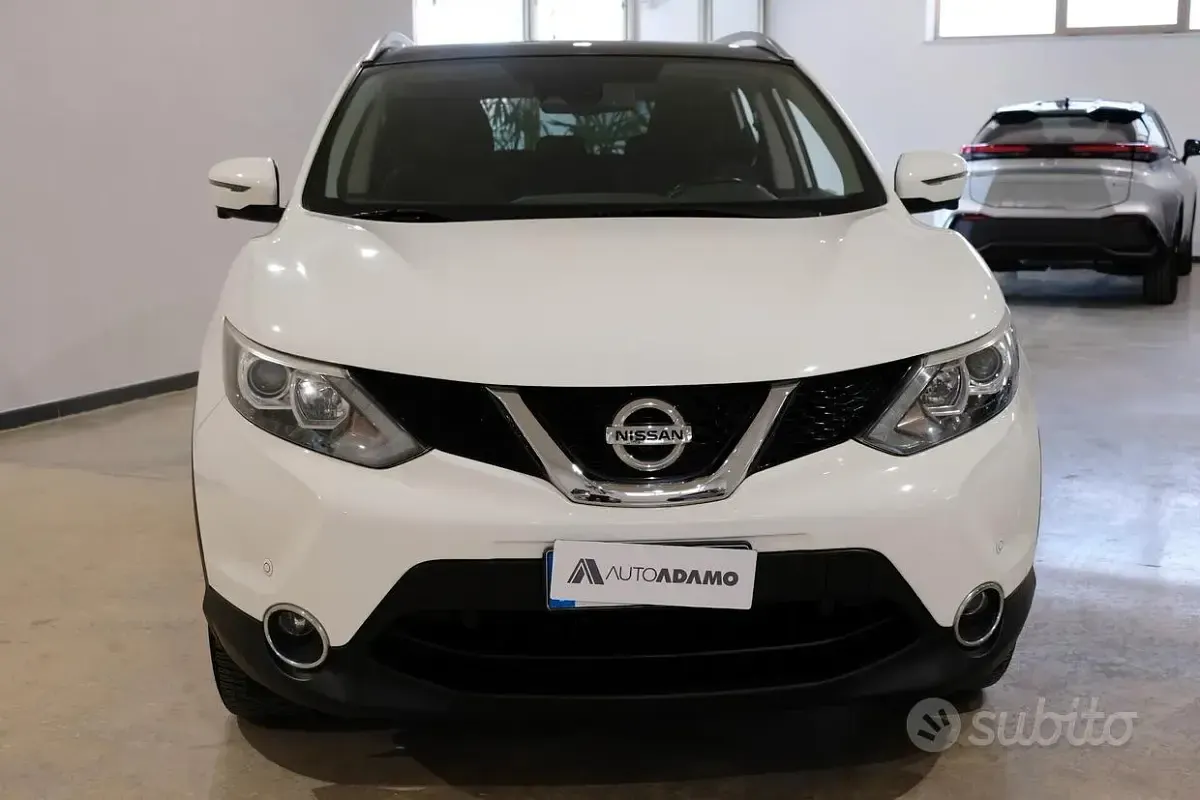 Usata Nissan Qashqai Tekna 110 CV (80 kW) 2016 Bianco SUV