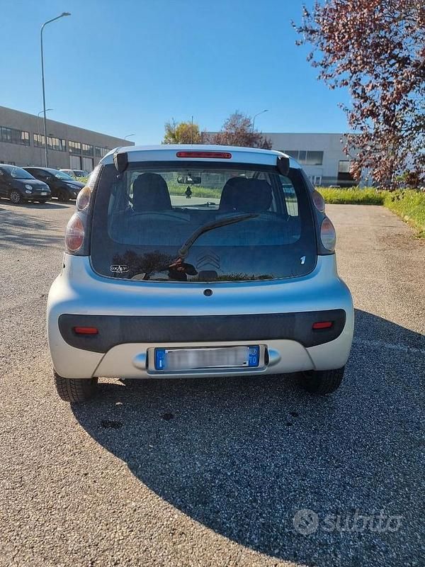 Usata Citroën C1 68 CV (50 kW) 2009 Grigio Utilitaria