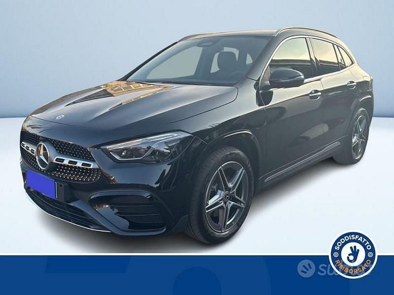 Nero Usata 2025 Mercedes GLA180 AMG line SUV | 44.900 € (Buon prezzo) - Immagine 1/3