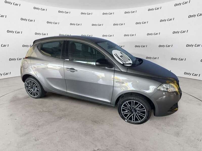 Usata Lancia Ypsilon S 69 CV (50 kW) 2023 Grigio Utilitaria
