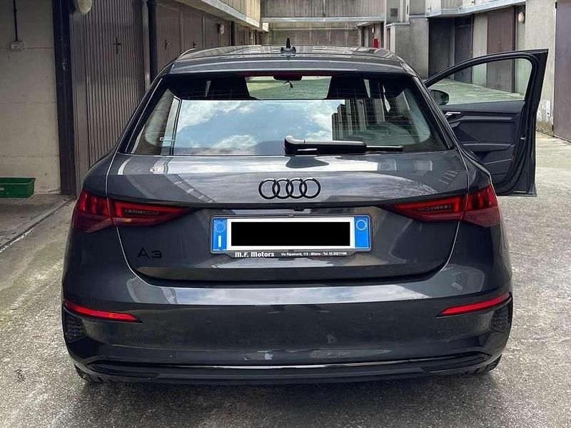 Usata Audi A3 Advanced 110 CV (80 kW) 2023 Grigio Berlina
