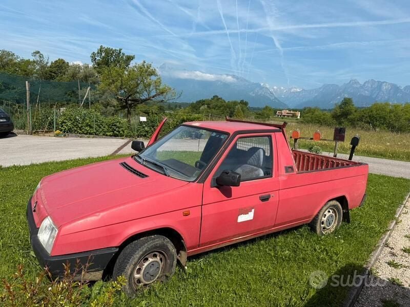 Usata Skoda Pick-up 58 CV (42 kW) 1994 Rosso Pick-up