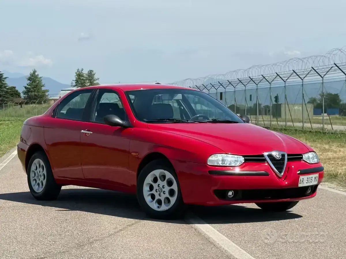 Usata Alfa Romeo 156 190 CV (139 kW) 1997 Rosso Berlina