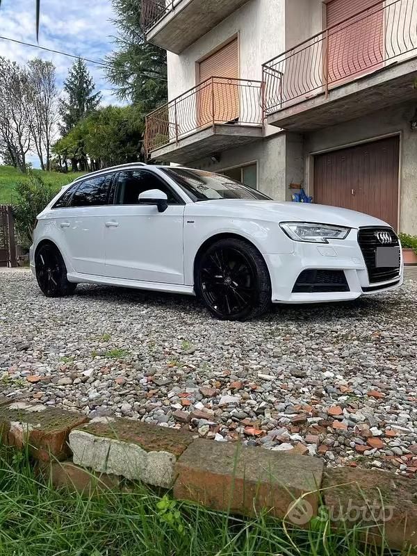 Usata Audi A3 S-Line 110 CV (80 kW) 2017 Bianco Berlina