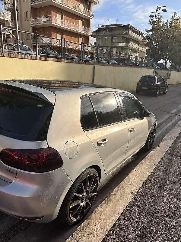 Usata VW Golf VI Trendline 110 CV (80 kW) 2009 Utilitaria