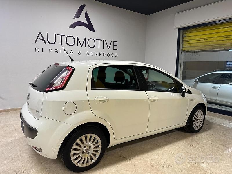 Usata Fiat Punto Evo S 75 CV (55 kW) 2011 Bianco Utilitaria