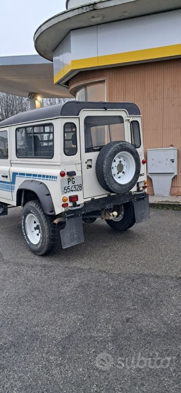 Usata Land Rover Defender 86 CV (63 kW) 1987 Bianco SUV