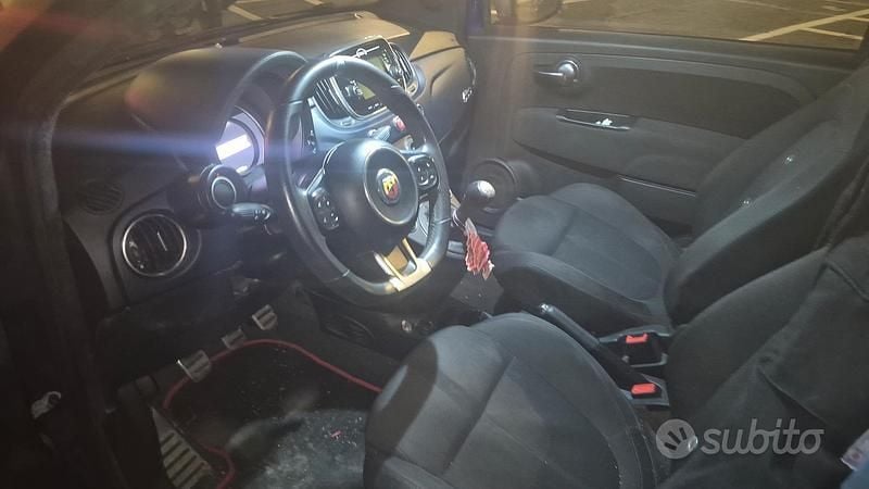 Usata Abarth 595 145 CV (106 kW) 2019 Blu Berlina