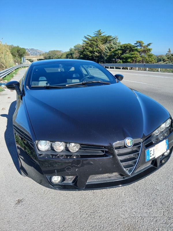 Usata Alfa Romeo Brera 170 CV (125 kW) 2011 Nero Coupé