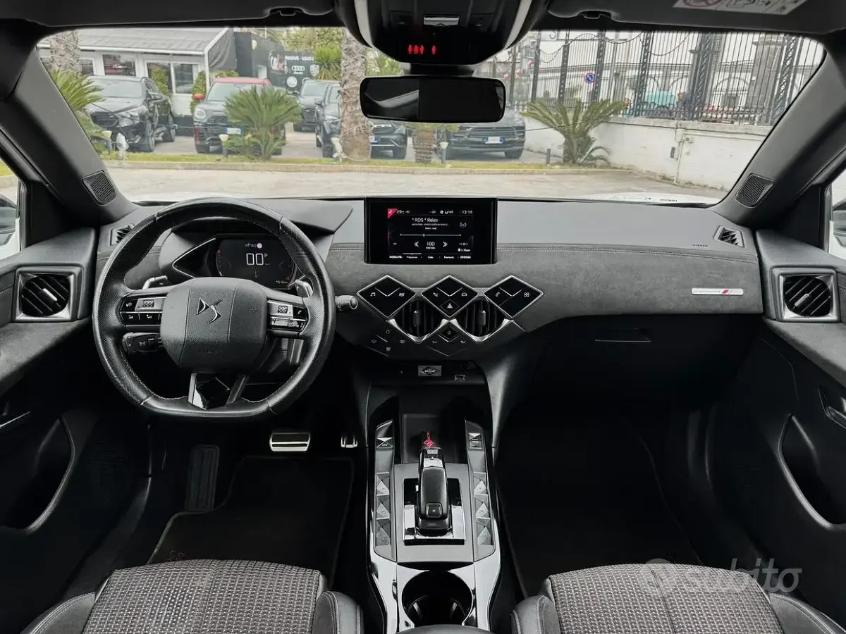 Usata DS Automobiles DS3 Crossback Performance 131 CV (96 kW) 2022 Bianco SUV