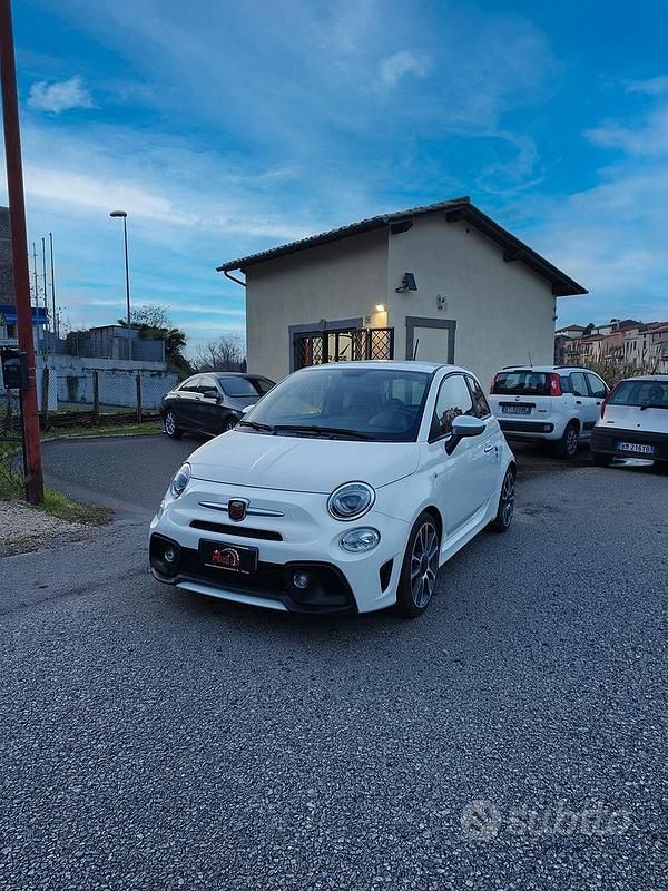 Usata Abarth 595 Turismo 165 CV (121 kW) 2017 Bianco Berlina