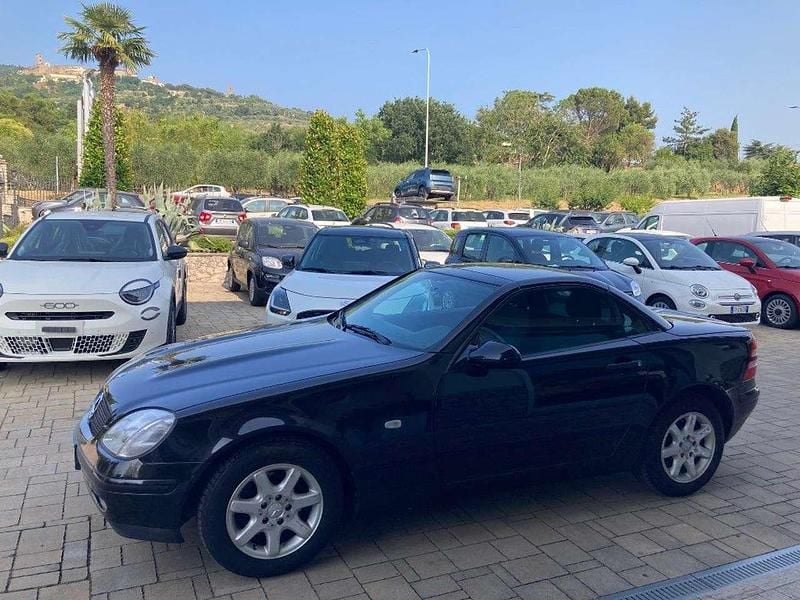 Usata Mercedes SLK200 136 CV (100 kW) 1998 Nero Cabrio
