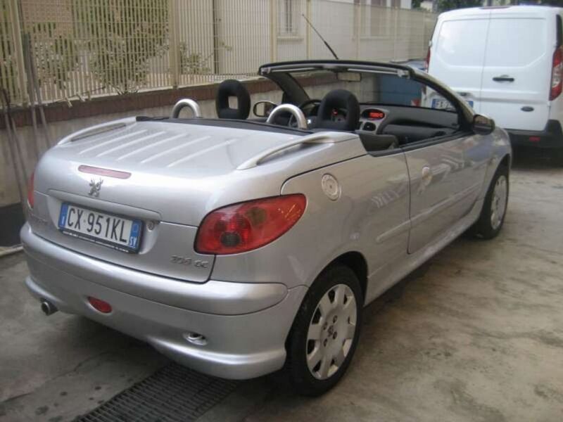 Usato 2005 Peugeot 206 CC 1.6 Benzin 109 CV (6.900 €)