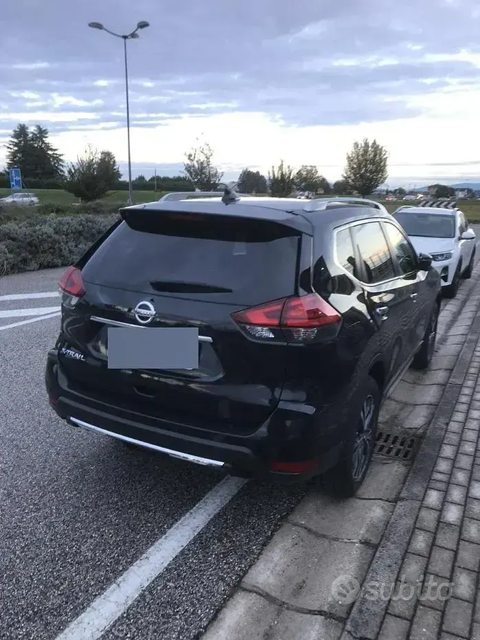 Usata Nissan X-Trail 177 CV (130 kW) 2017 Nero SUV