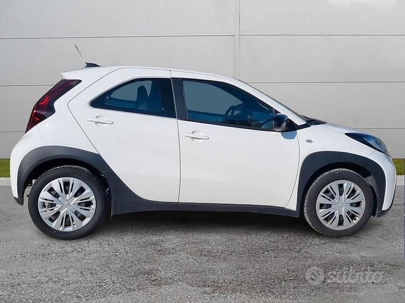 Occasion Toyota Aygo X Active 72 ch (52 kW) 2025 Blanc SUV