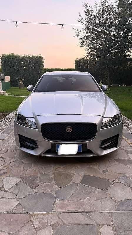 Usata Jaguar XF Executive 241 CV (177 kW) 2019 Berlina