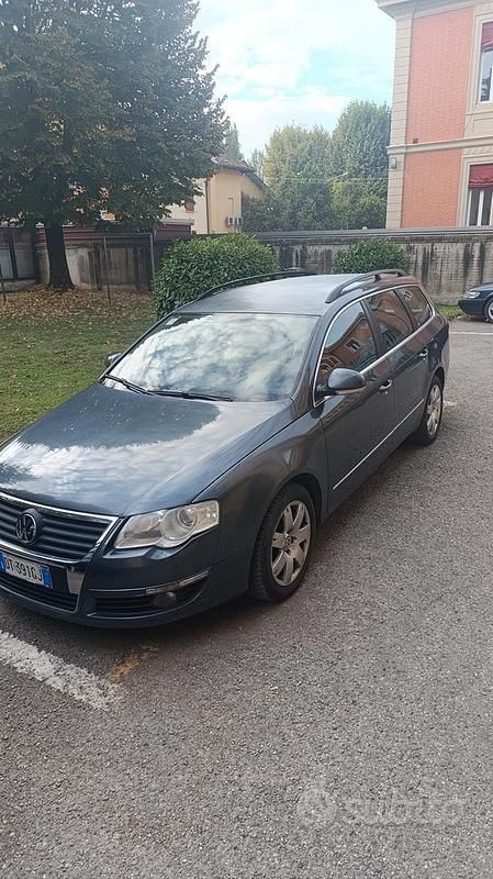 Usata VW Passat 150 CV (110 kW) 2008 Verde Station wagon