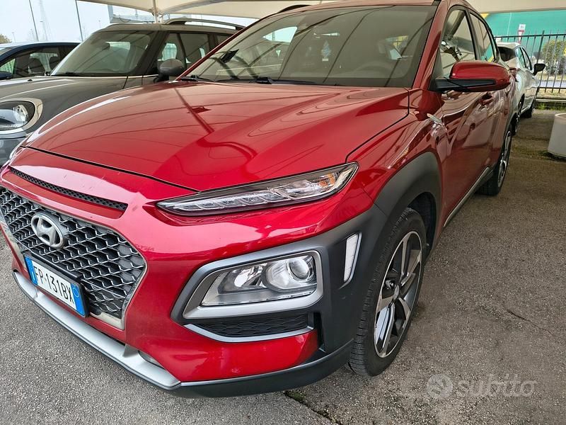 Usata Hyundai Kona Xpossible 119 CV (87 kW) 2018 Rosso SUV