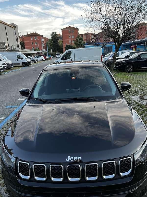Usata 2022 Jeep Compass Longitude SUV | 22.500 € (Buon prezzo) - Immagine 1/4