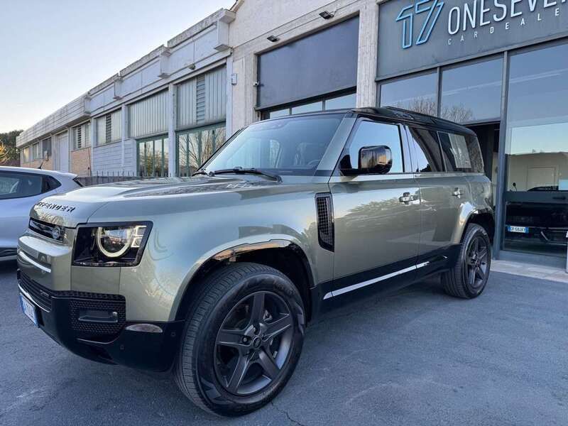 Verde Usata 2023 Land Rover Defender SE Dynamic SUV | 63.900 € (Molto cara) - Immagine 1/4