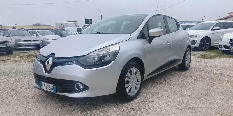 Usata Renault Clio IV 75 CV (55 kW) 2015 Grigio Berlina