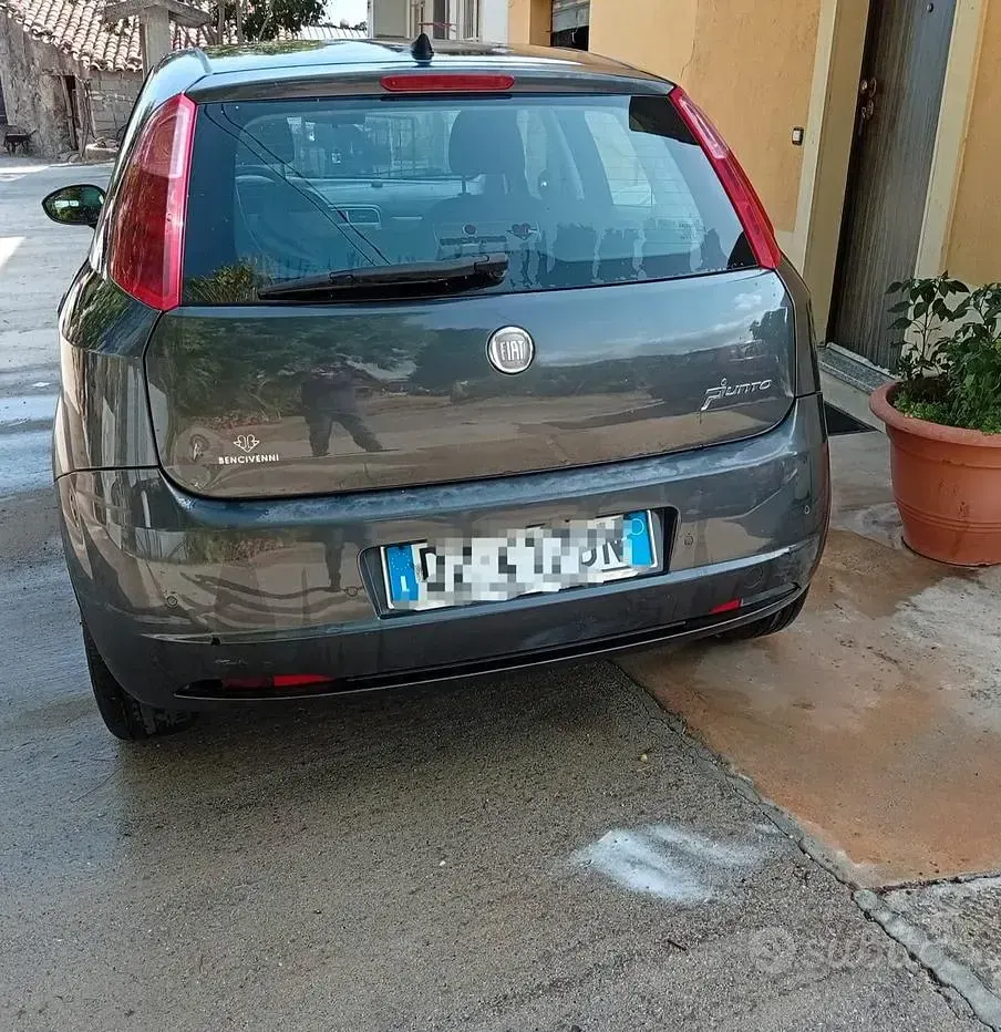 Usata Fiat Grande Punto Emotion 90 CV (66 kW) 2009 Utilitaria