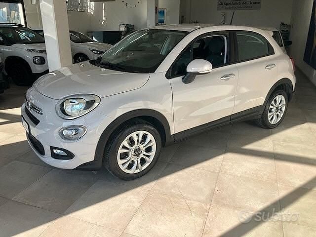 Usata Fiat 500X Lounge 95 CV (69 kW) 2016 Beige SUV