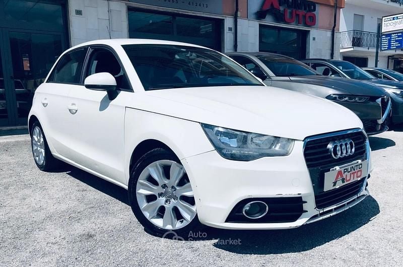 Usata Audi A1 Ambition 90 CV (66 kW) 2012 Bianco Utilitaria