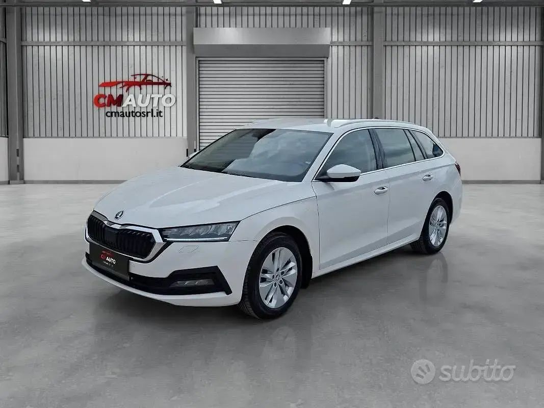 Usado Skoda Octavia G-TEC Ambition 131 CV (96 kW) 2021 Other Familiar