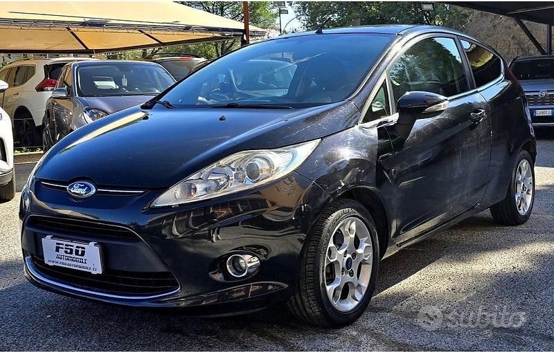 Usata Ford Fiesta Titanium 82 CV (60 kW) 2012 Other Utilitaria