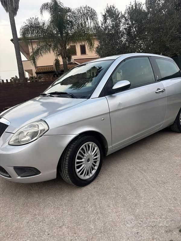Usata Lancia Ypsilon 60 CV (44 kW) 2007 Utilitaria