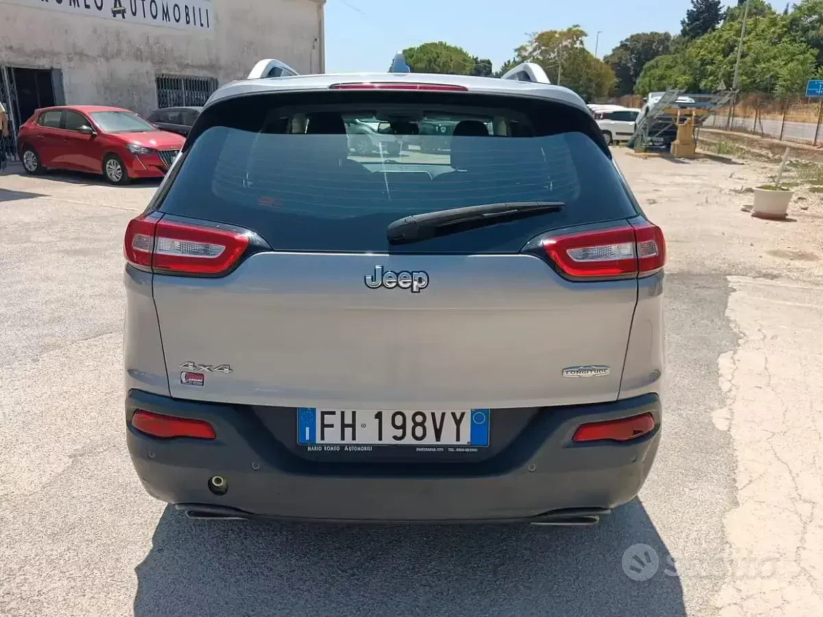 Usata Jeep Cherokee 185 CV (136 kW) 2017 Grigio SUV